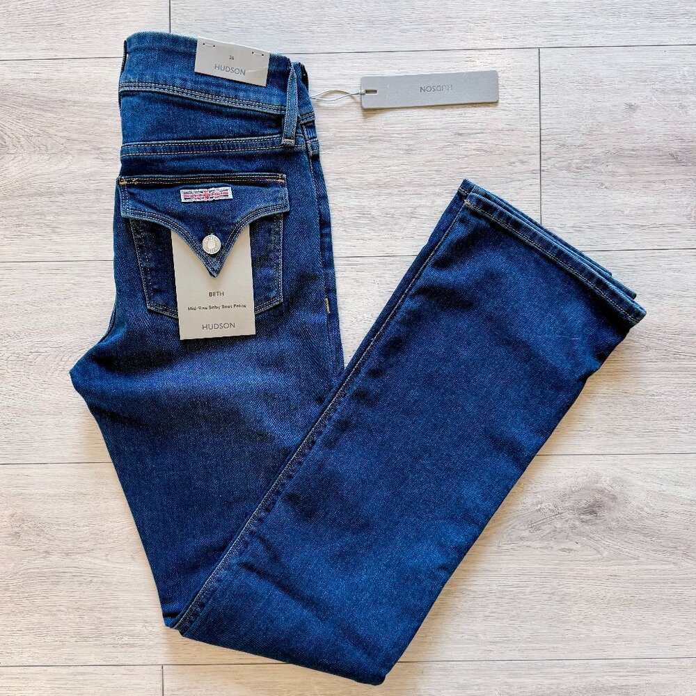 Hudson "Beth" Mid-Rise Baby Bootcut Jeans Size 26